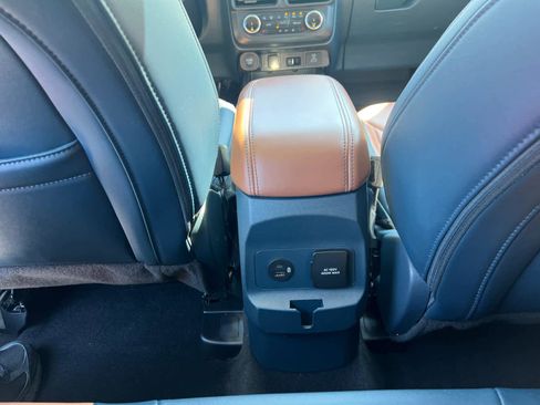 Used 2024 Ford Maverick Lariat FWD image 34