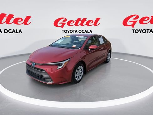 Used 2023 Toyota Corolla LE image 4