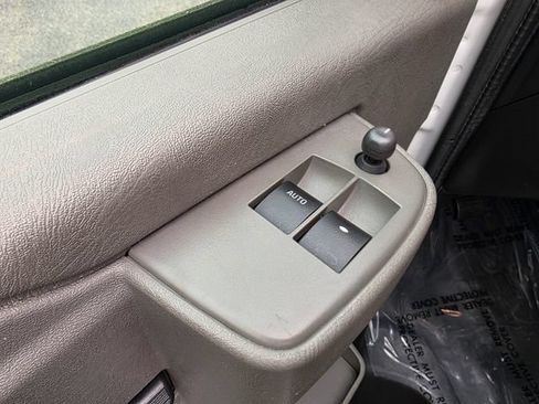 Used 2022 GMC Savana 2500 w/ Driver Convenience Package RWD image 16