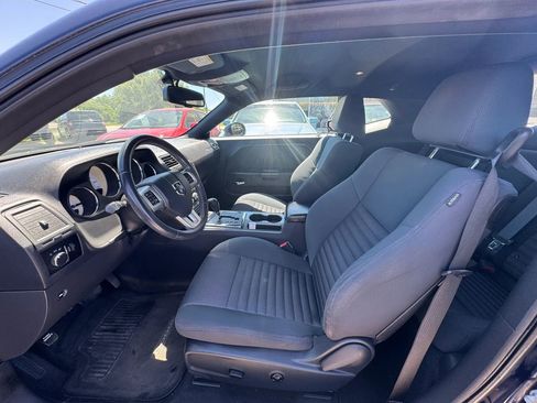 Used 2012 Dodge Challenger SXT RWD image 16