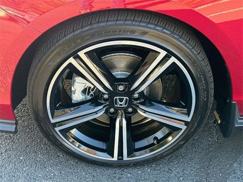 Used 2025 Honda Accord Sport image 5