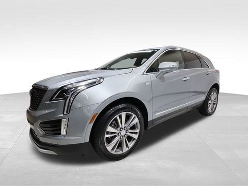Certified 2025 Cadillac XT5 Premium Luxury image 8