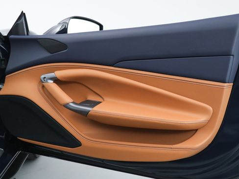 Certified 2022 Ferrari F8 Tributo image 16