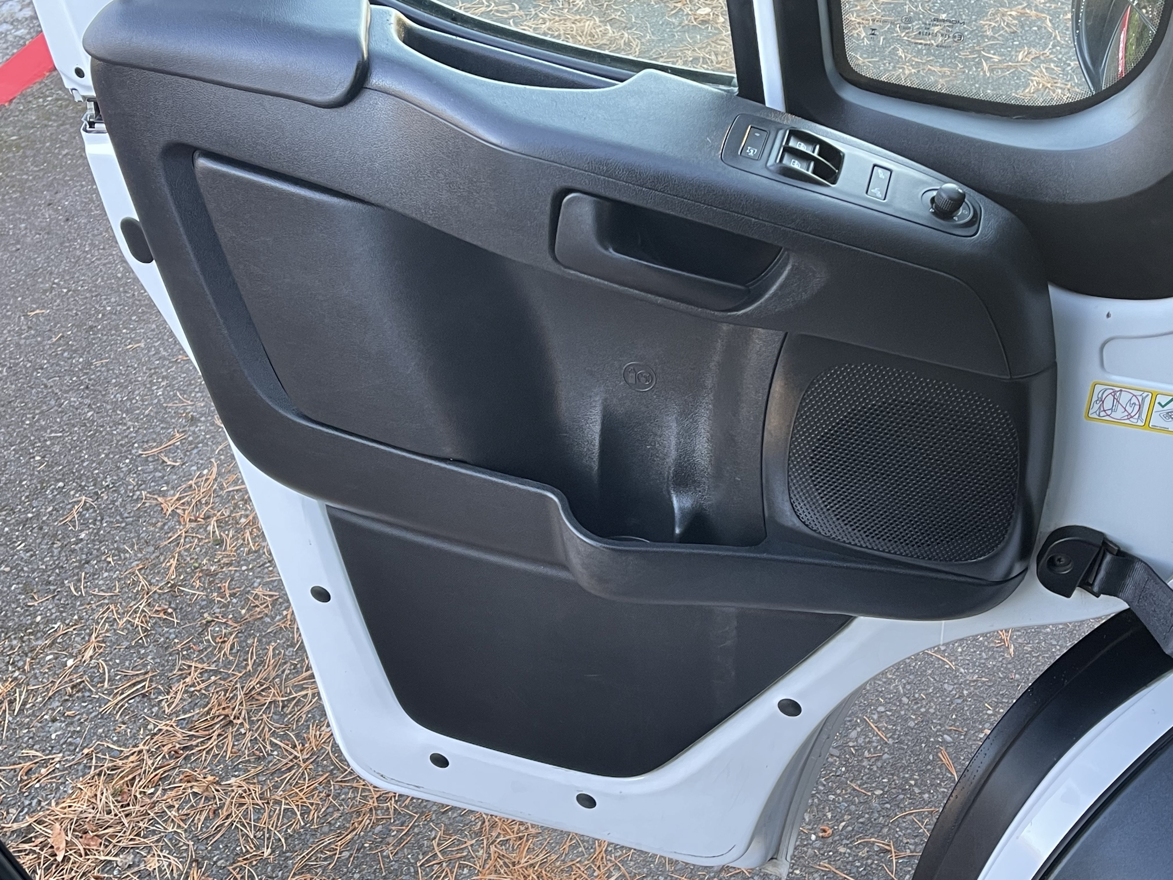 Used 2025 RAM ProMaster 2500 w/ Convenience Group FWD image 25
