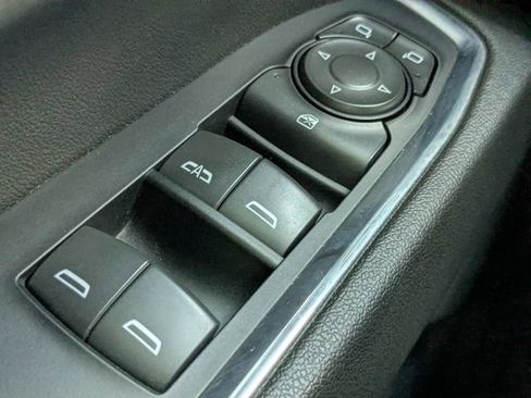 Used 2024 Chevrolet Silverado 2500 LT AWD/4WD image 19
