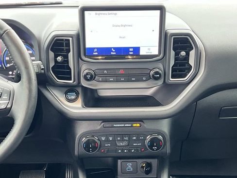 Used 2022 Ford Bronco Sport Outer Banks w/ Tech Package AWD/4WD image 15