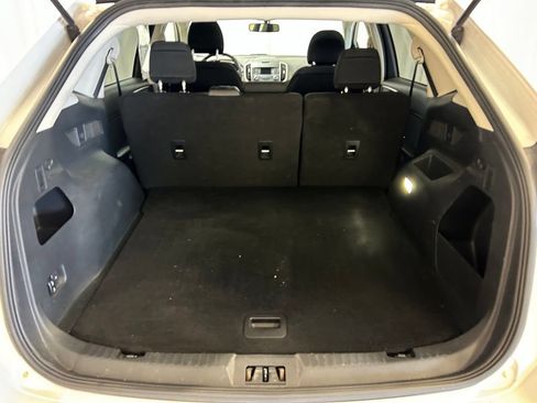 Used 2016 Ford Edge SEL FWD image 27