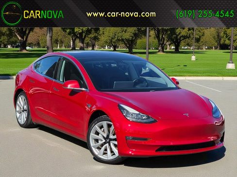 Used 2018 Tesla Model 3 Long Range image 1
