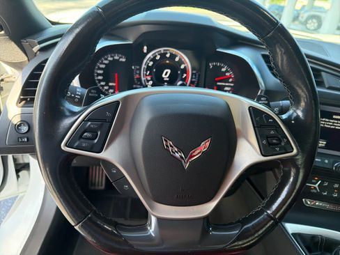 Used 2018 Chevrolet Corvette Stingray Coupe w/ Carbon Flash Badge Package RWD image 15