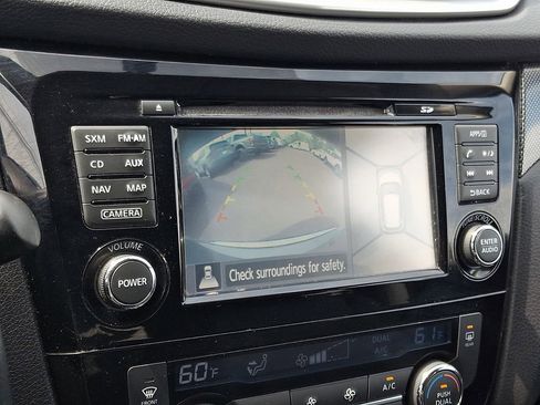 Used 2015 Nissan Rogue SL AWD/4WD image 18