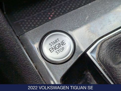 Used 2022 Volkswagen Tiguan SE w/ Panoramic Sunroof Package AWD/4WD image 28