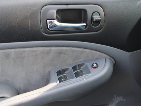 Used 2003 Honda Civic LX image 28