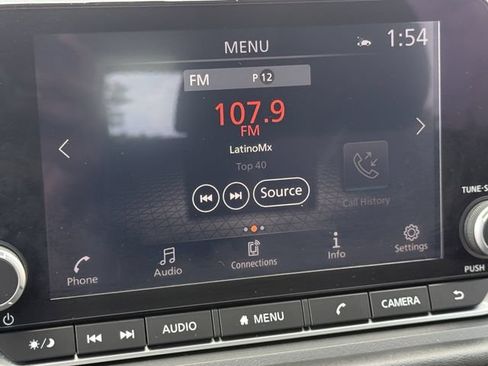 Used 2023 Nissan Rogue SV FWD image 18