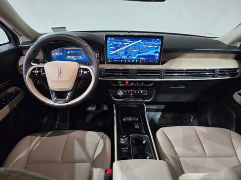 New 2026 Lincoln Corsair Reserve image 30