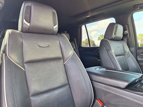 Used 2021 Cadillac Escalade Sport image 30