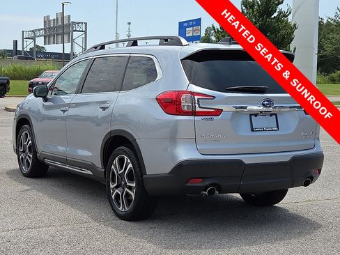 Used 2023 Subaru Ascent Limited w/ Technology Package AWD/4WD image 4