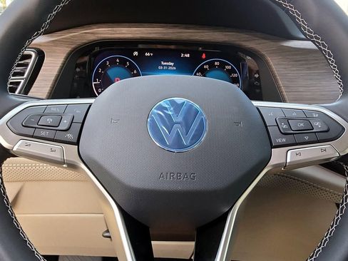New 2026 Volkswagen Atlas SEL AWD/4WD image 11