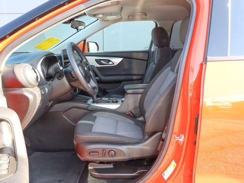 Used 2025 Chevrolet Blazer LT FWD image 7