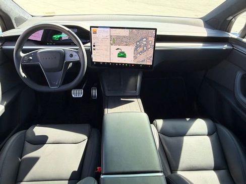 Used 2024 Tesla Model X image 23