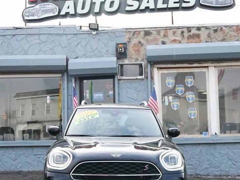 Used 2022 MINI Cooper Countryman S image 1