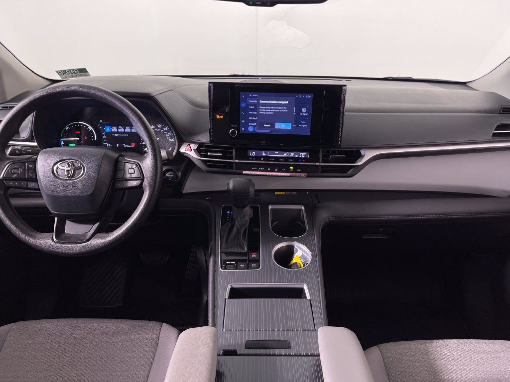 Certified 2026 Toyota Sienna LE FWD image 14