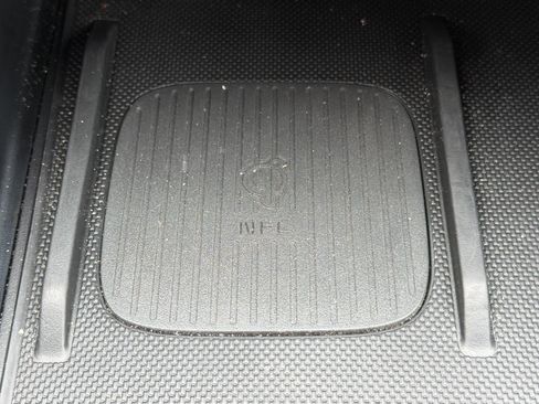 Used 2024 Hyundai Sonata SEL w/ Convenience Package FWD image 9