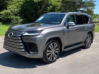 Used 2022 Lexus LX 600 4WD w/ Accessory Package (Z1) video 2