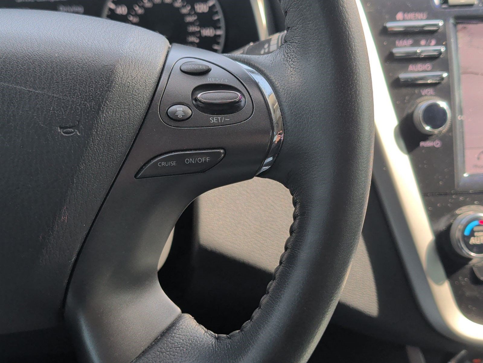 Used 2021 Nissan Murano SL w/ SL Moonroof Package FWD image 15