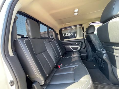 Used 2016 Nissan Titan PRO-4X w/ Pro-4x Convenience Package image 26