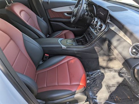 Used 2021 Mercedes-Benz GLC 300 4MATIC image 31