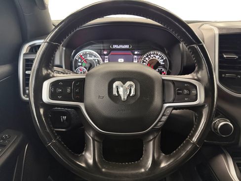 Used 2022 RAM 1500 Big Horn AWD/4WD image 16