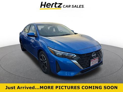 Used 2025 Nissan Sentra SV image 1