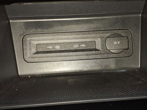 Used 2023 Volkswagen Atlas Cross Sport SEL image 16