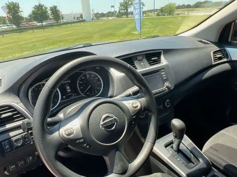 Used 2018 Nissan Sentra S FWD image 15