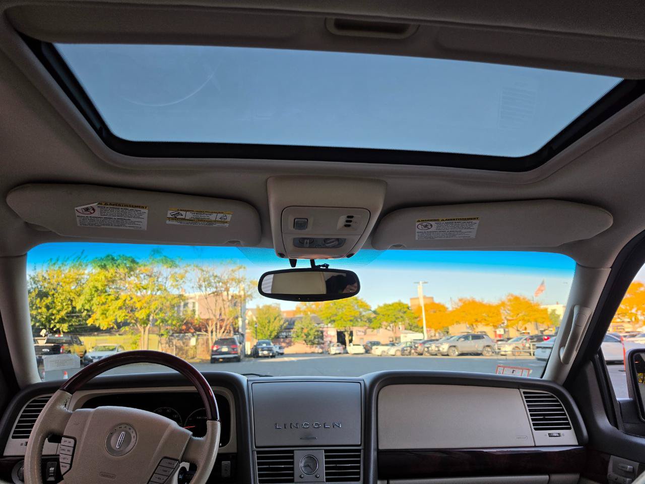 Used 2004 Lincoln Aviator AWD image 18