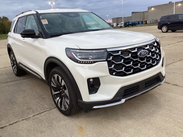 Used 2026 Ford Explorer Platinum w/ LUX Leather Package AWD/4WD image 11