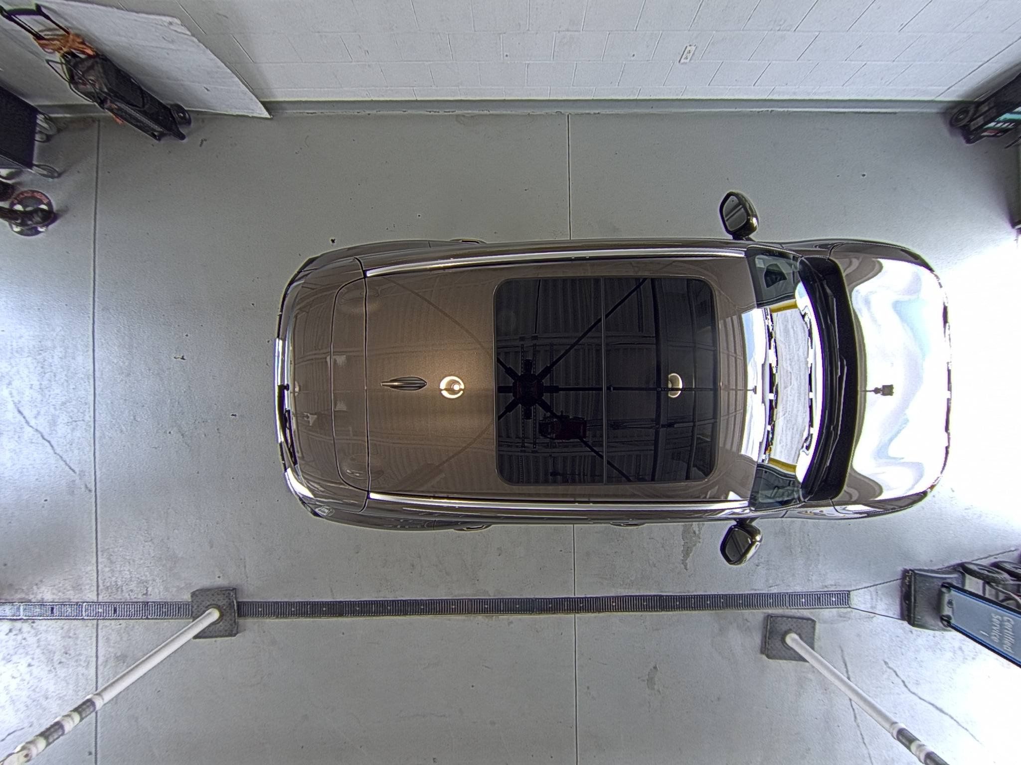 Used 2025 Nissan Kicks SR w/ SR Premium Package FWD image 35