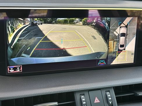 Used 2019 Lexus ES 300h w/ Accessory Package 2 FWD image 20