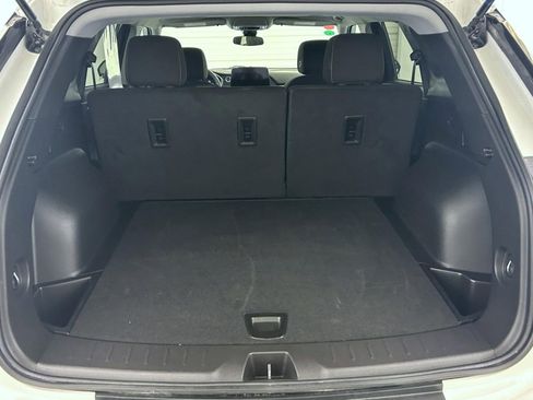 Used 2025 Chevrolet Blazer LT AWD/4WD image 22