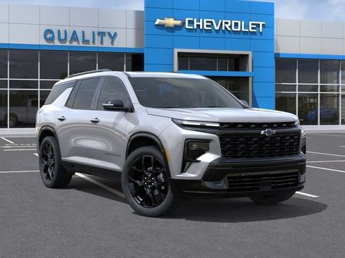 New 2026 Chevrolet Traverse RS w/ LPO, Floor Liner Package FWD image 7