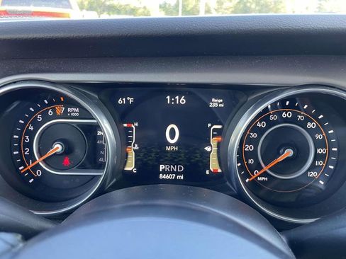 Used 2018 Jeep Wrangler Unlimited Sport S image 24