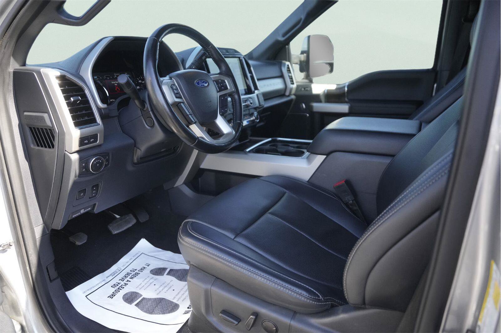 Used 2022 Ford F350 Lariat w/ Lariat Ultimate Package AWD/4WD image 8