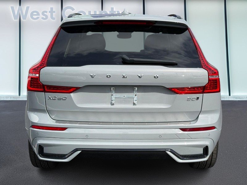 Certified 2024 Volvo XC60 B5 Plus w/ Protection Package Premier AWD/4WD image 6