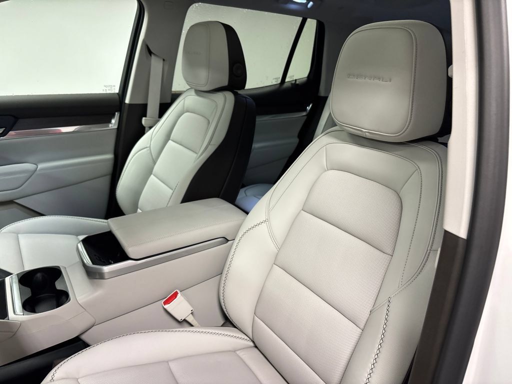 New 2026 GMC Terrain Denali AWD/4WD image 21