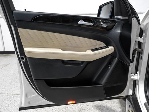 Used 2018 Mercedes-Benz GLE 43 AMG 4MATIC image 43