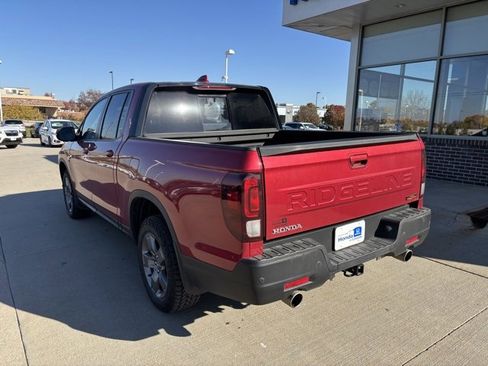 Certified 2025 Honda Ridgeline TrailSport image 7