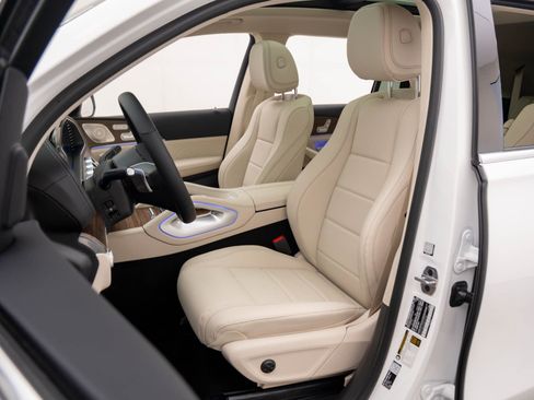 New 2026 Mercedes-Benz GLS 450 GLS 450 image 17