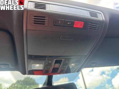 Used 2015 Volkswagen GTI 4-Door FWD image 38