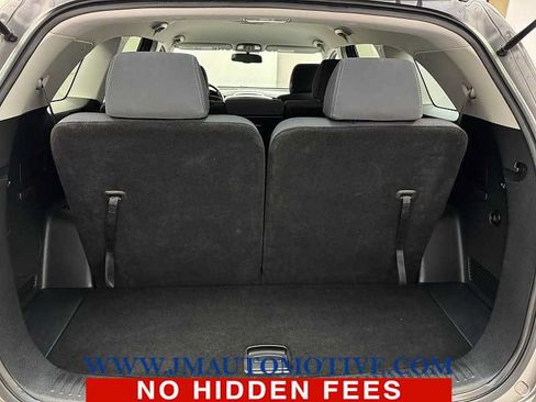 Used 2017 Kia Sorento AWD w/ LX Convenience Package image 17