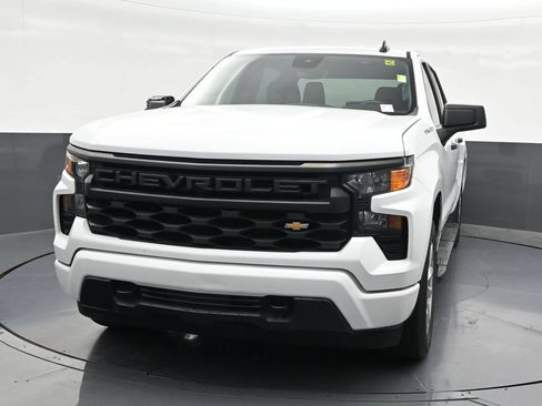 Used 2023 Chevrolet Silverado 1500 Custom RWD image 9